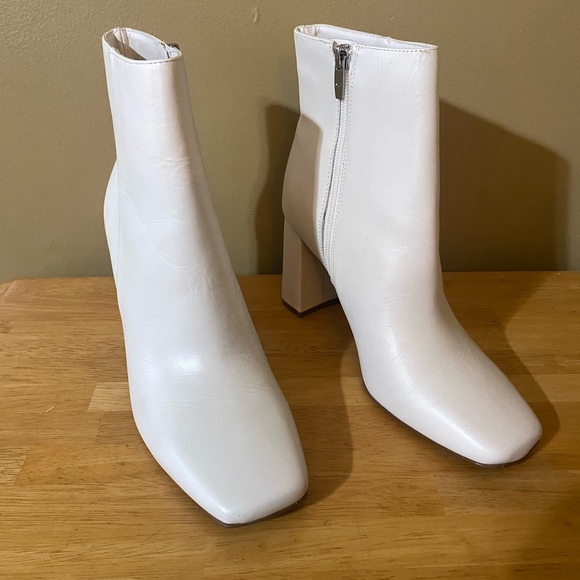 Marc Fisher Nebula Boots - Picture 2 of 7